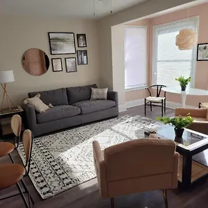 https://cozy-2-bedroom-in-short-north-arts-district.columbusohiohotels.org