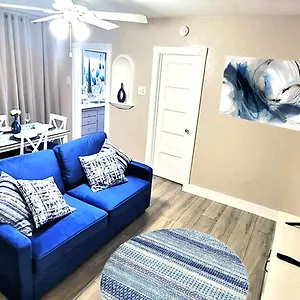 https://entire-guesthouse-sleeps-4-newly-renovated.topanaheimhotels.com